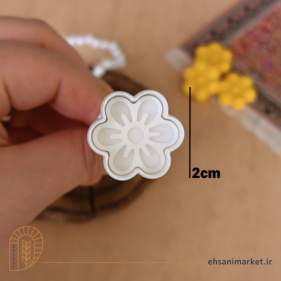 کاتر گل 6 پر سایز 2